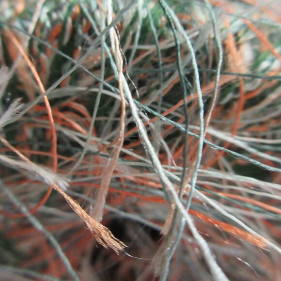 FLUTTER Yarn Eyelash #42 Purple & #14 Green 20g 75 yards * Made in Italy NEW - Picture 4 of 13